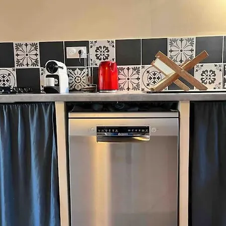 Comme A La Maison